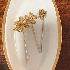 Elegant Gold Floral Stick Pins (3)
